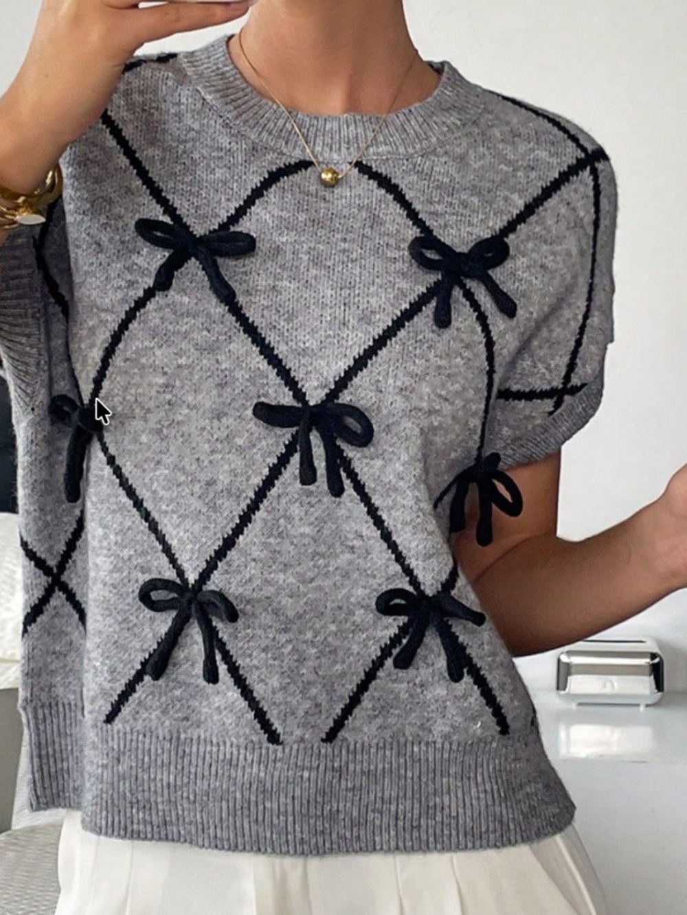 Classic Bow Detail Round Neck Batwing Sleeve Knit top - Picture 6 of 9